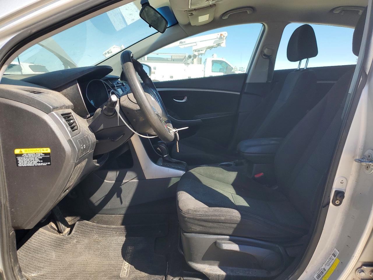 2016 Hyundai Elantra Gt Base - Image 7