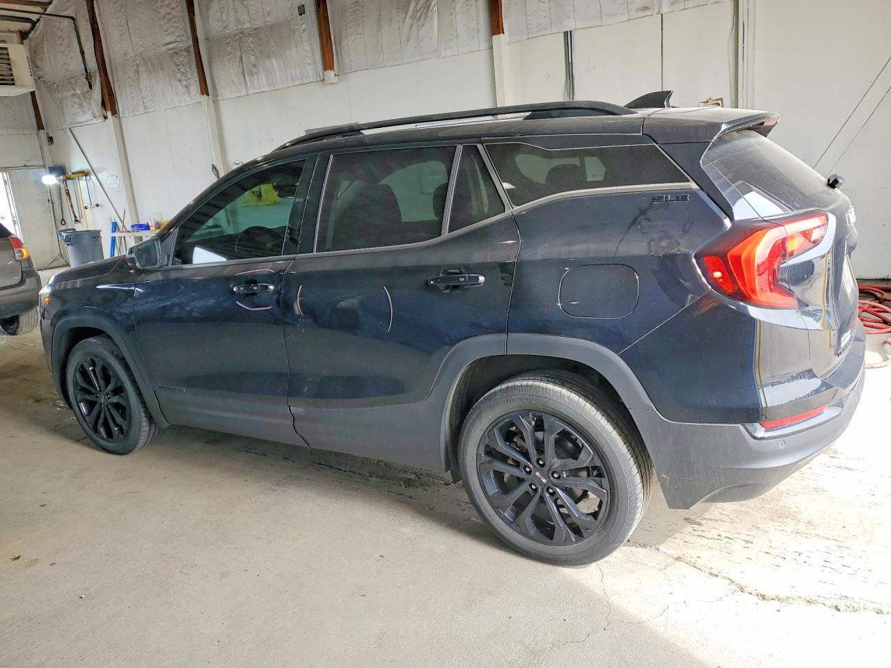 2021 GMC Terrain Sle - Image 2