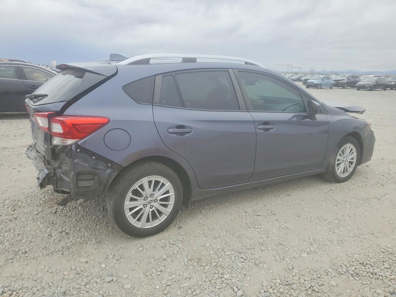 2017 Subaru Impreza Premium - Image 3