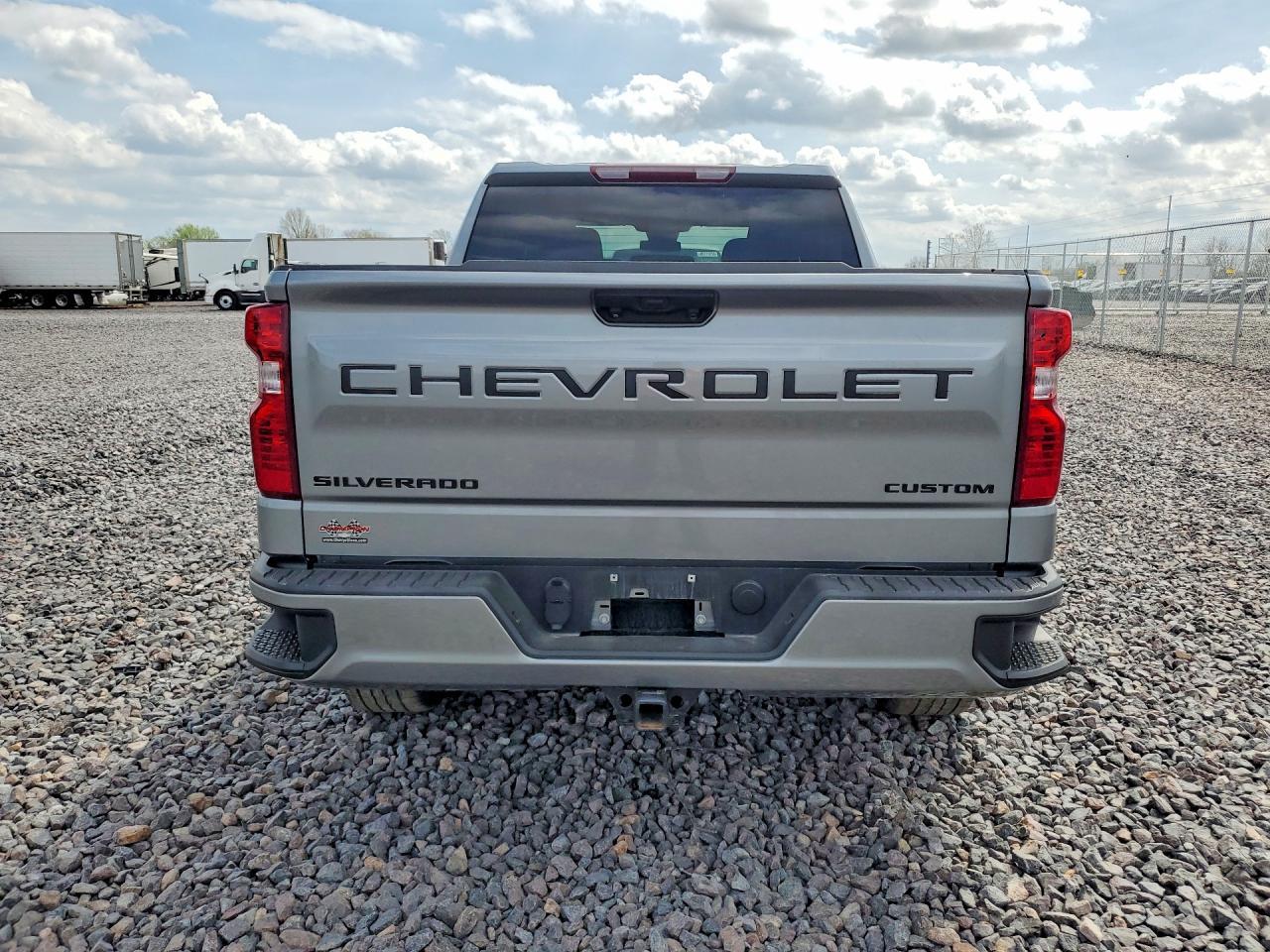 2024 Chevrolet Silverado K1500 Custom - Фото 6