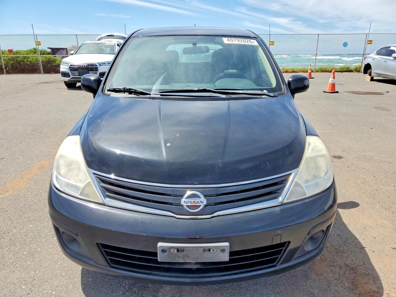 2012 Nissan Versa 1.8 S - Image 5