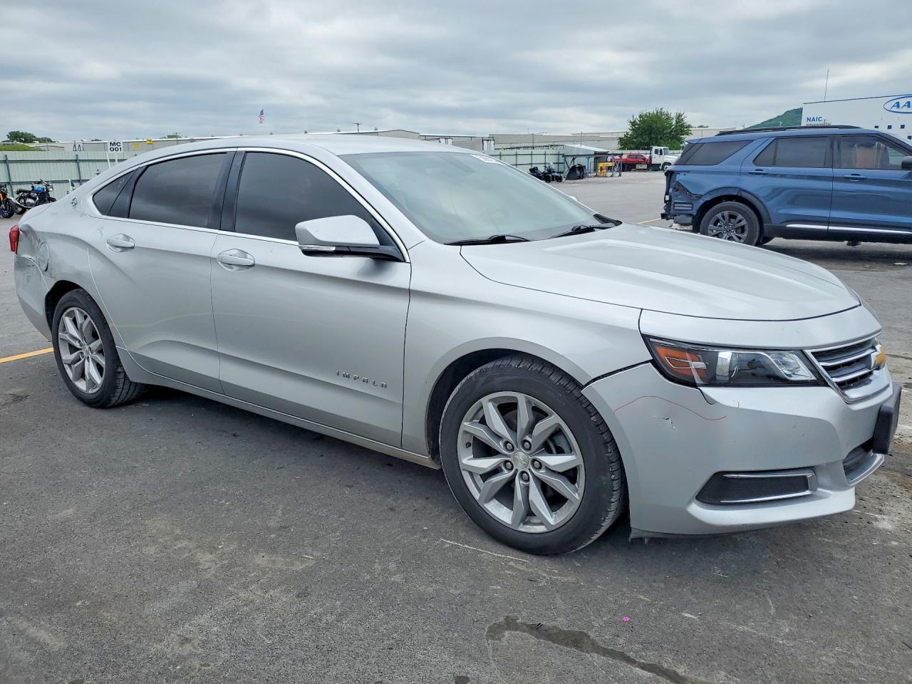 2017 Chevrolet Impala Lt - Image 4