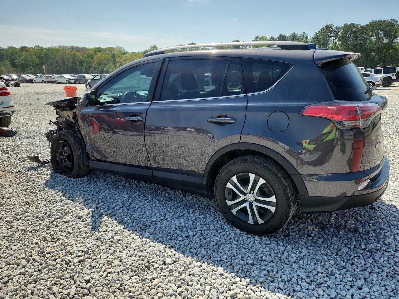 2017 Toyota Rav4 Le - Фото 2