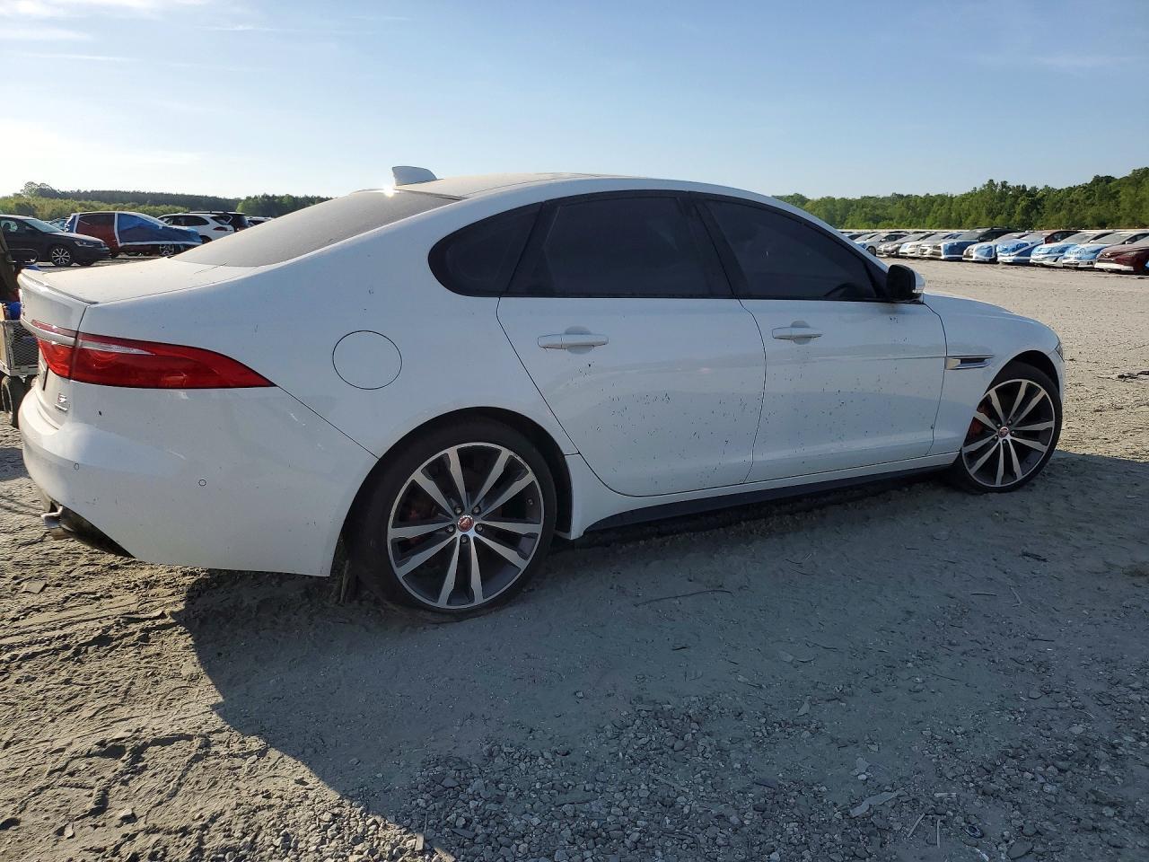 2018 Jaguar Xf S Awd V6 4D Sedan - Фото 3