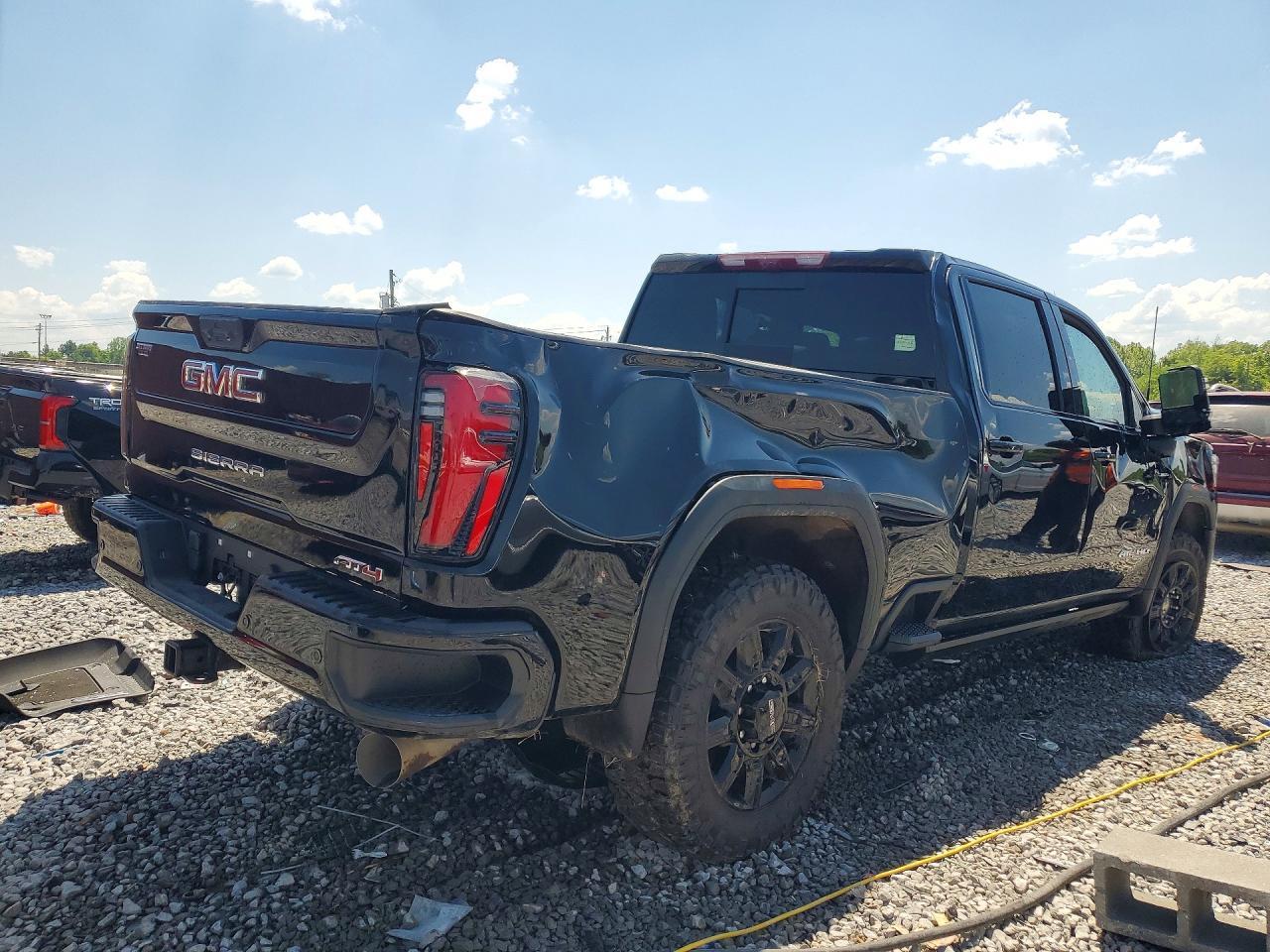 2026 GMC Sierra K2500 At4 - Image 3