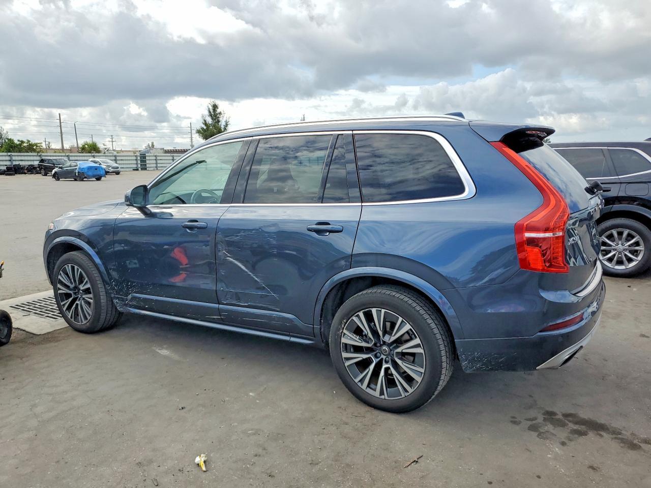2021 Volvo Xc90 T5 Momentum - Фото 2