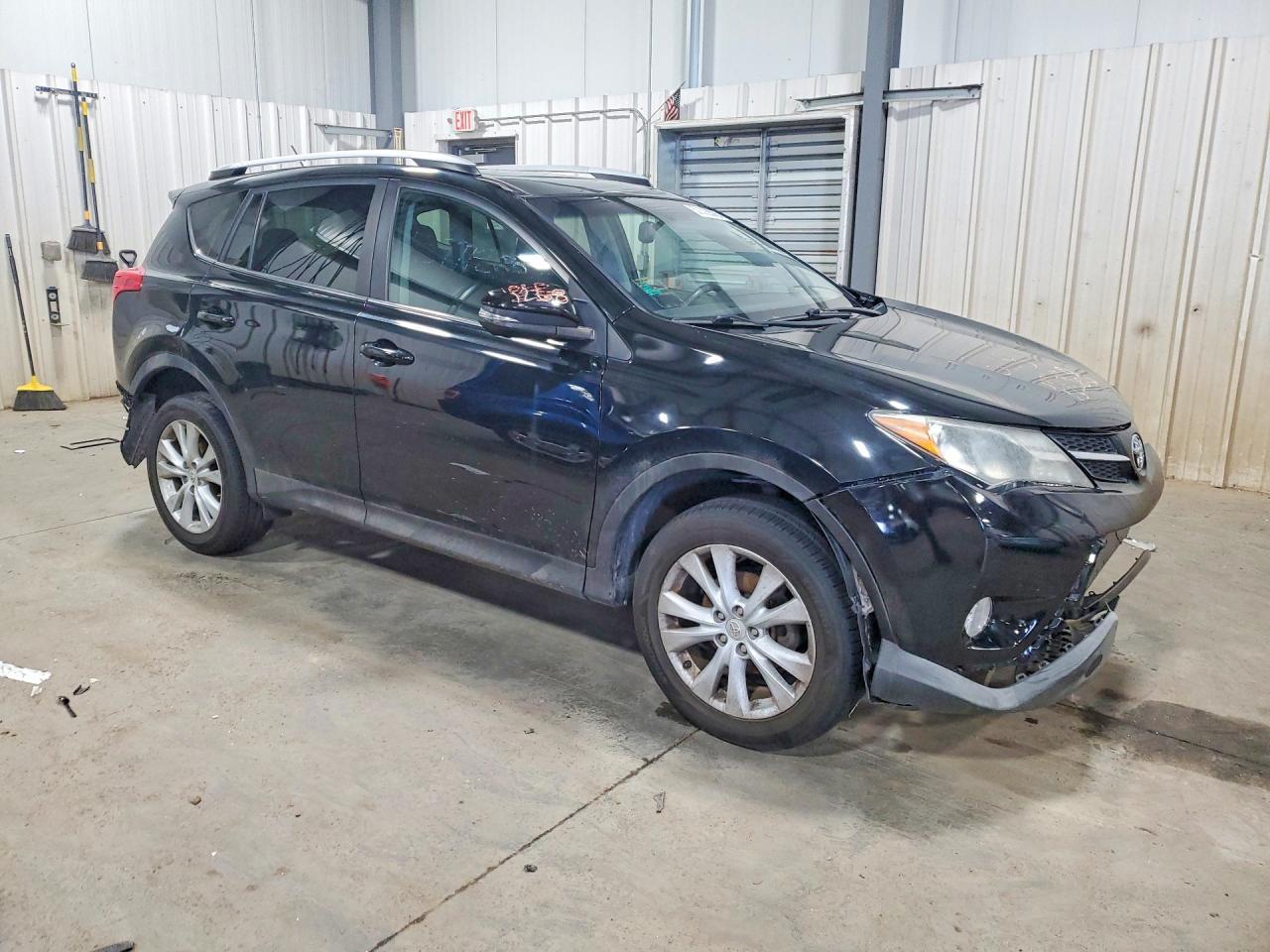 2015 Toyota Rav4 Limited - Image 4