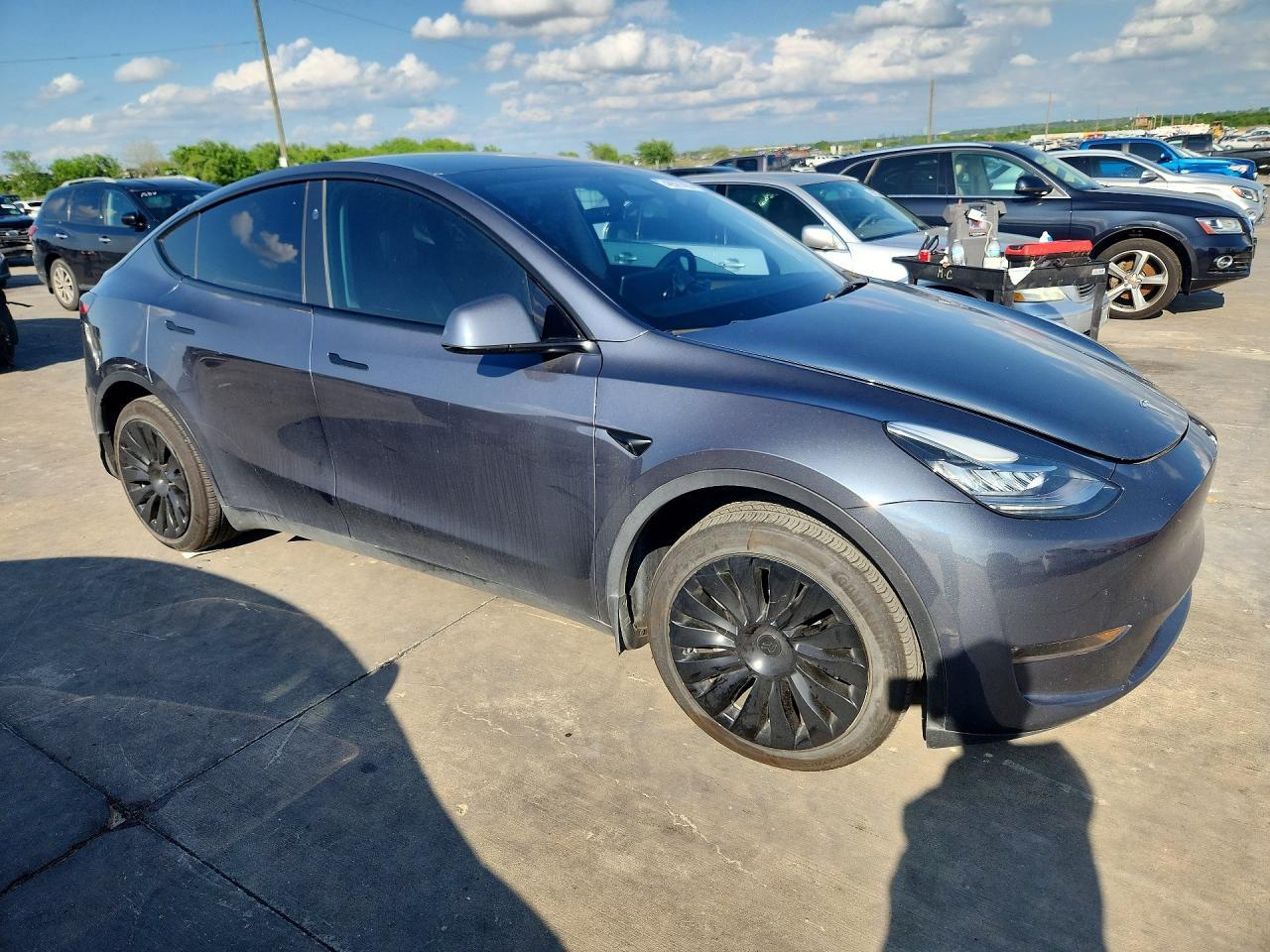 2023 Tesla Model Y - Фото 4