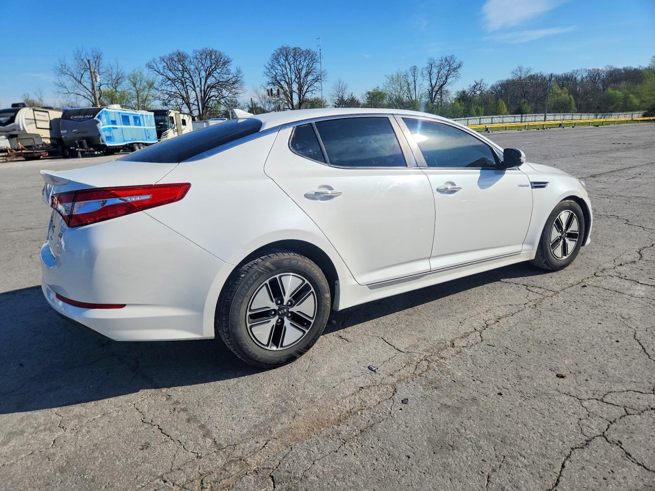 2013 Kia Optima Hybrid Lx - Фото 3