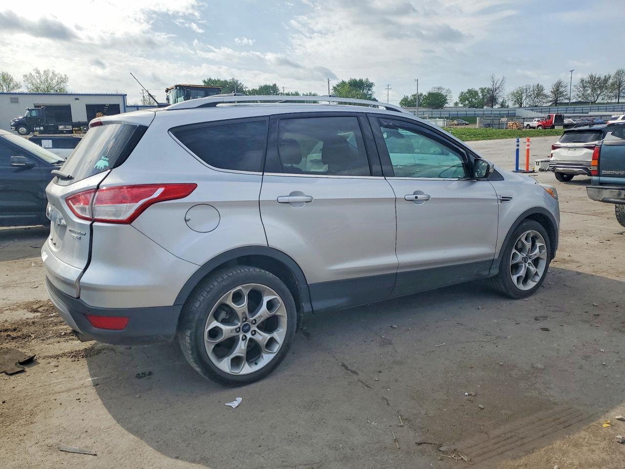 2015 Ford Escape Titanium - Image 3