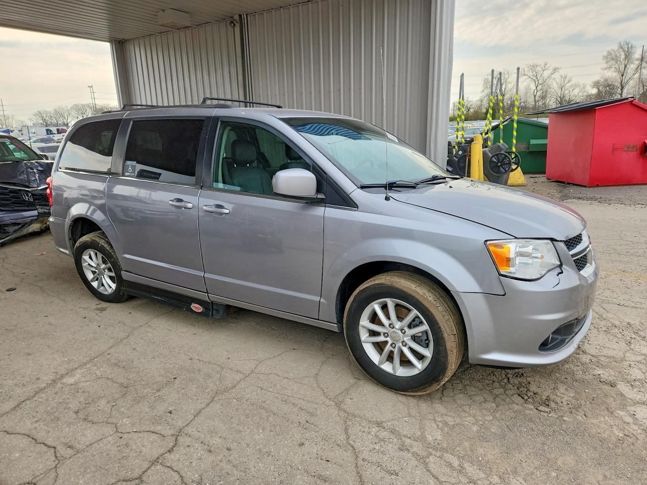 2020 Dodge Grand Caravan Sxt - Фото 4
