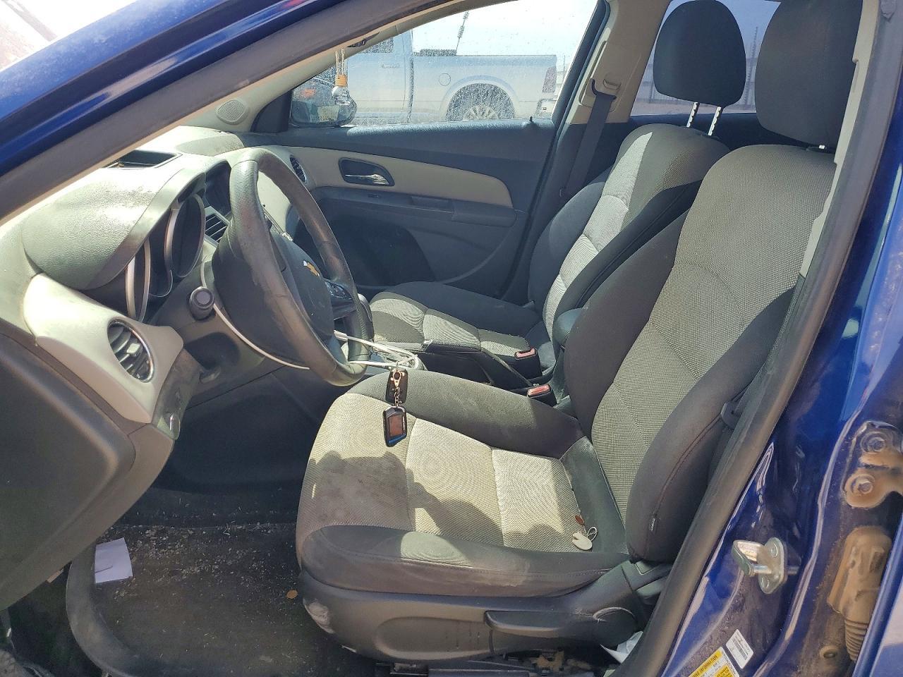 2012 Chevrolet Cruze Ls - Image 7