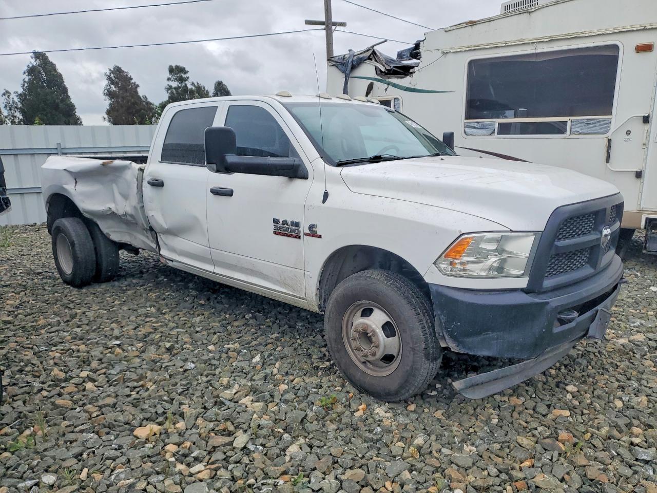 2018 Ram 3500 St - Image 4
