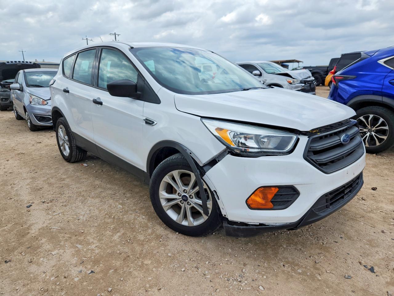 2017 Ford Escape S - Image 4