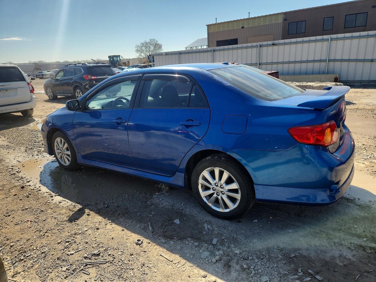 2010 Toyota Corolla S - Фото 2