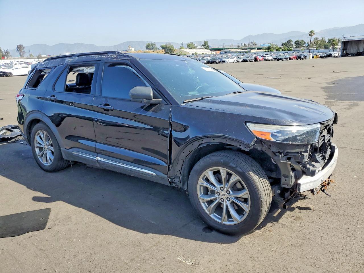 2020 Ford Explorer Xlt - Image 4