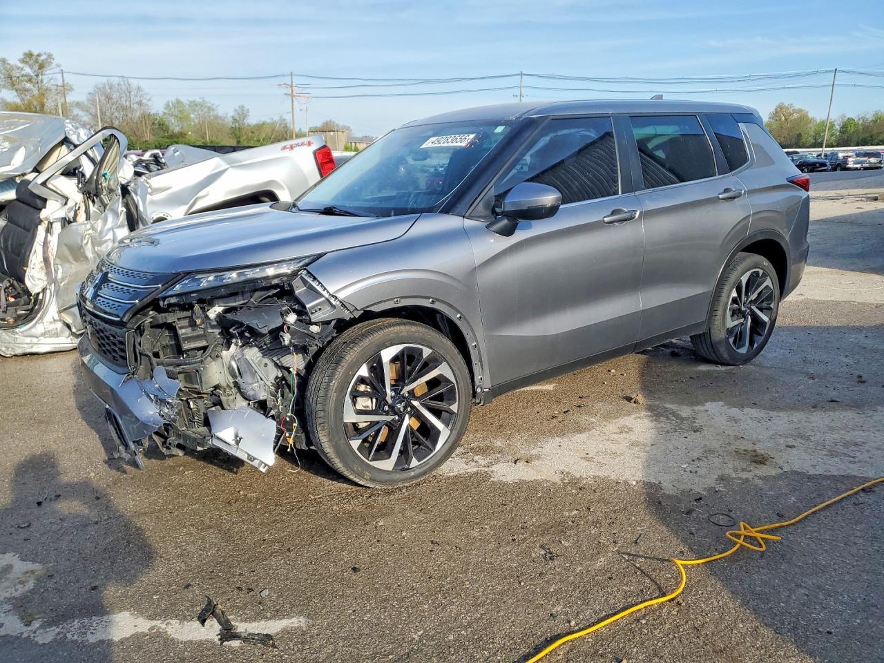 2023 Mitsubishi Outlander Se