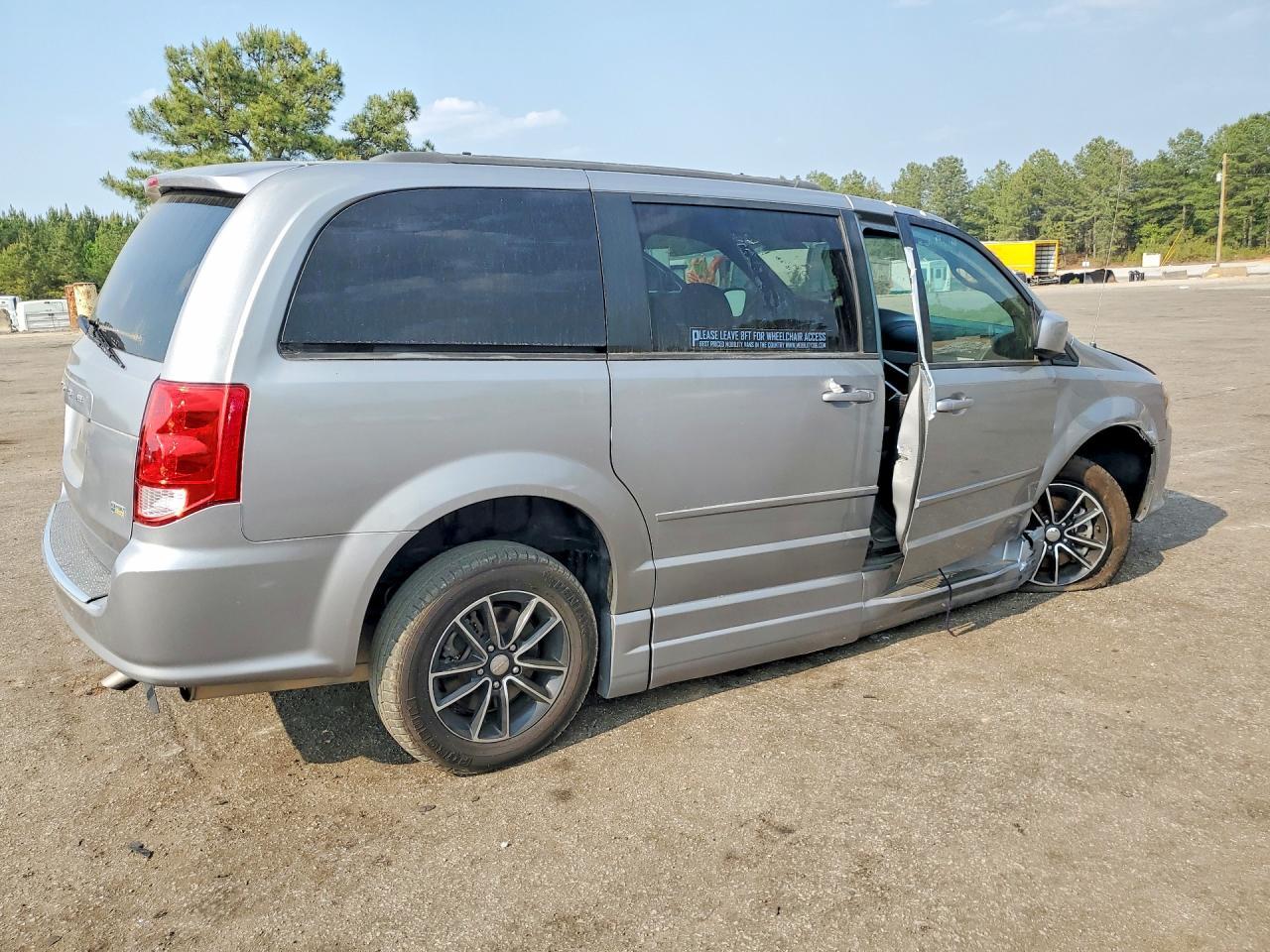 2017 Dodge Grand Caravan Gt - Фото 3