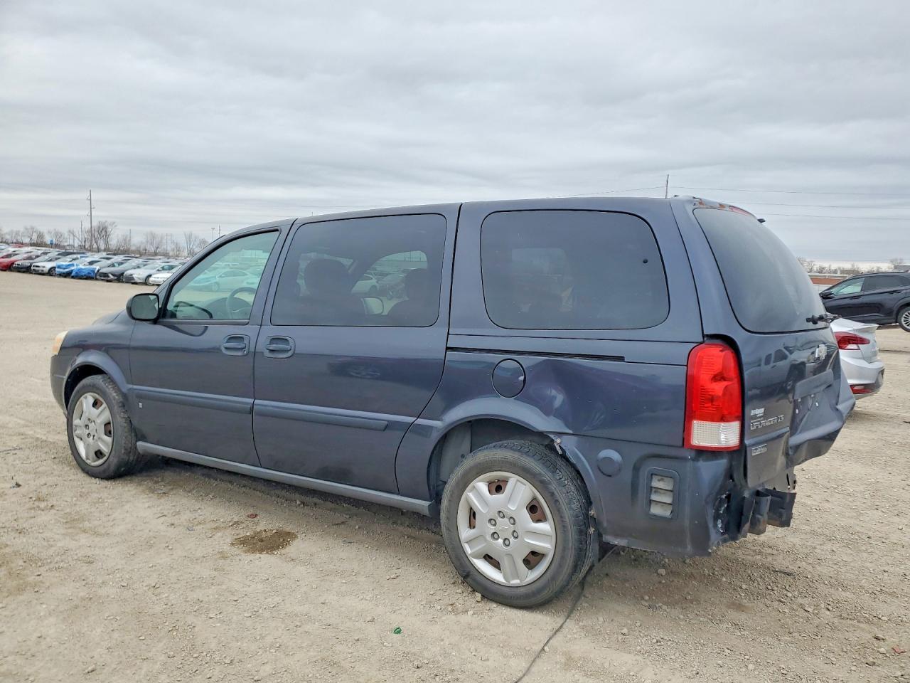 2008 Chevrolet Uplander Ls - Image 2