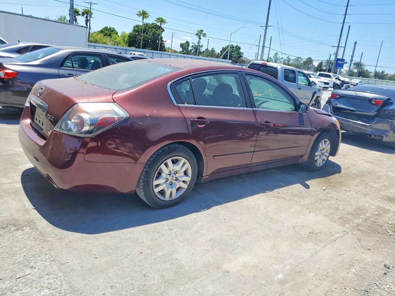 2011 Nissan Altima 2.5 - Image 3
