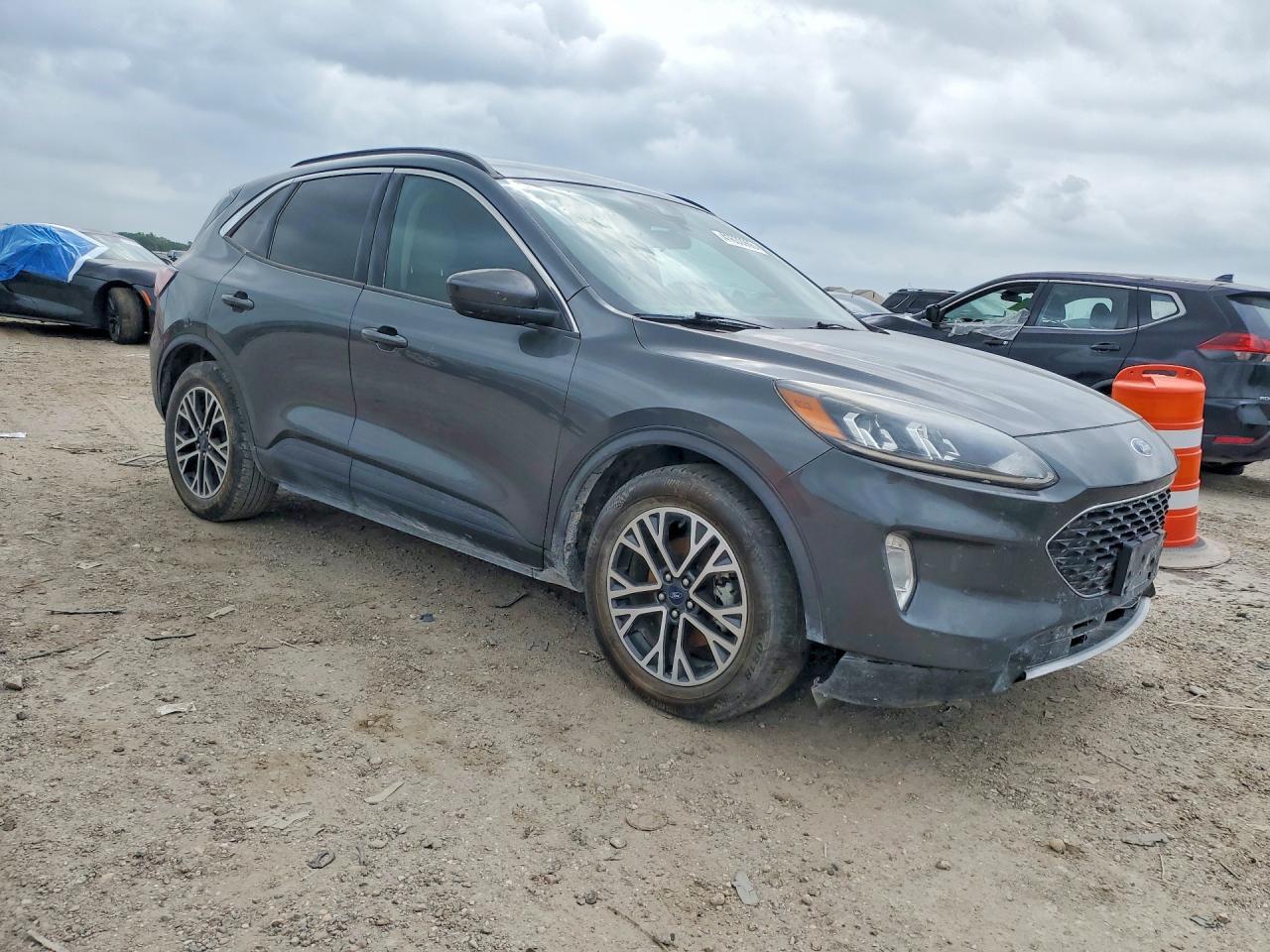 2020 Ford Escape Sel - Image 4