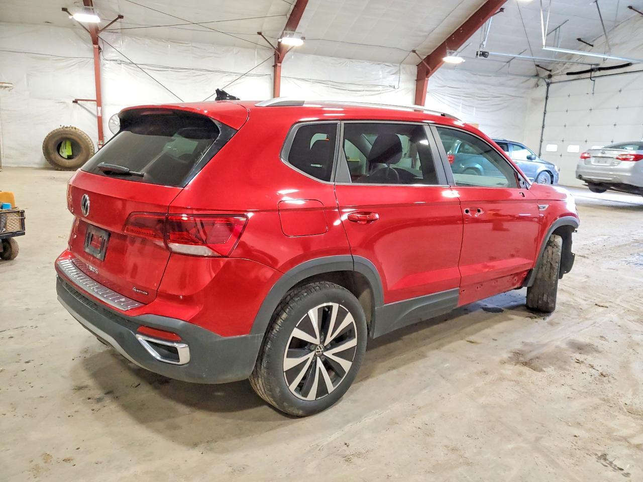2022 Volkswagen Taos Se - Фото 3