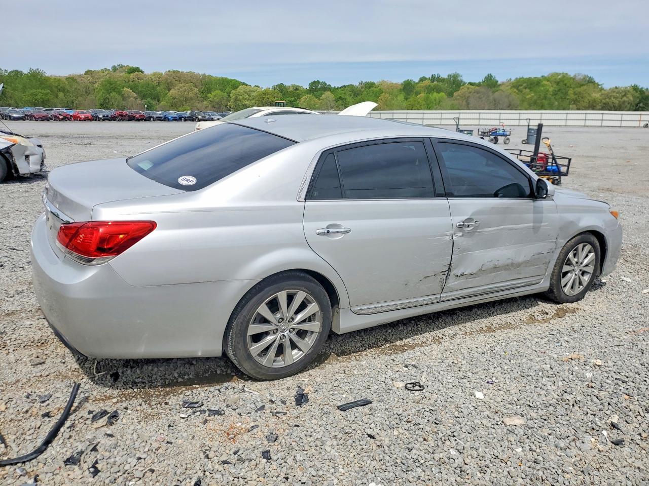 2012 Toyota Avalon Limited - Фото 3