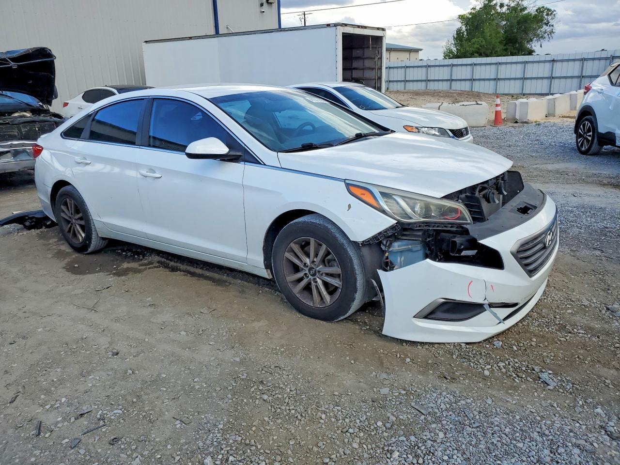2017 Hyundai Sonata Se - Фото 4