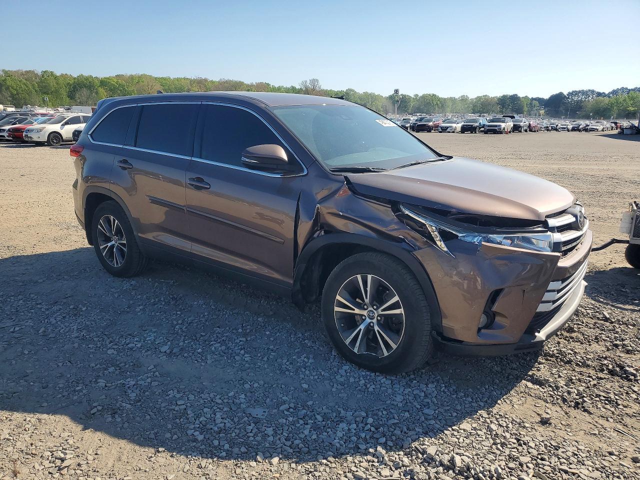 2019 Toyota Highlander Le Plus - Фото 4