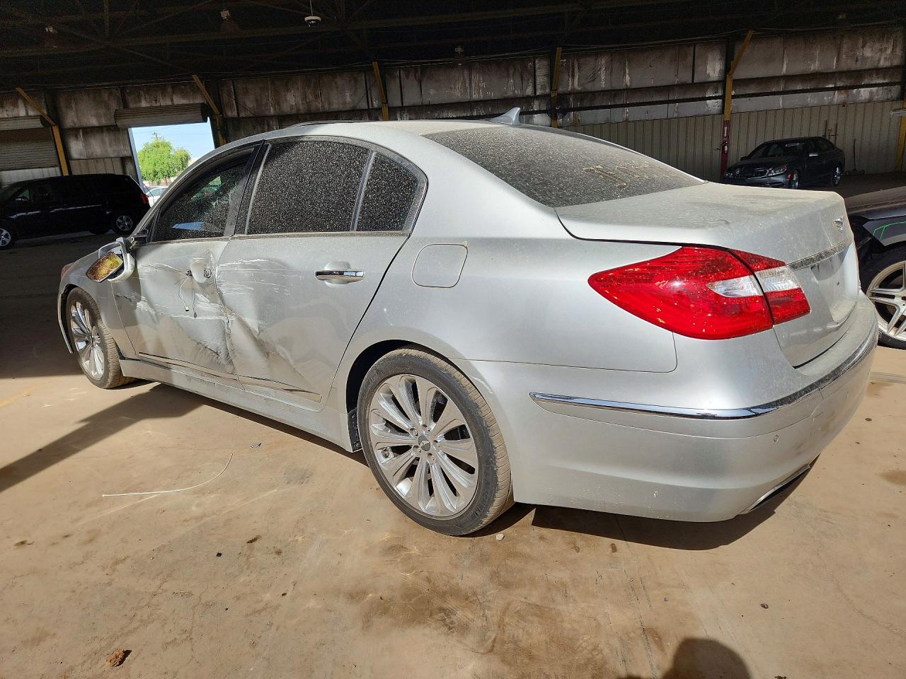 2012 Hyundai Genesis 5.0L R-Spec - Фото 2
