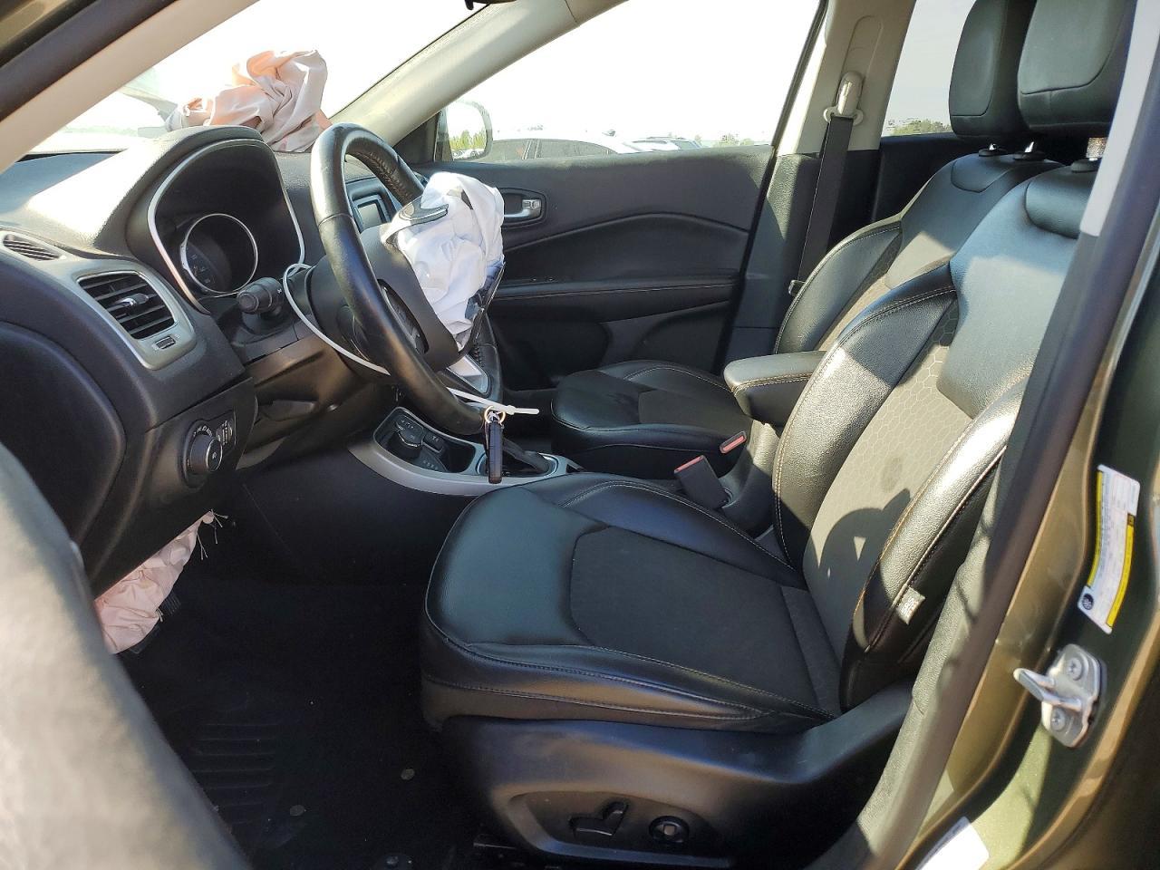 2018 Jeep Compass Latitude - Image 7