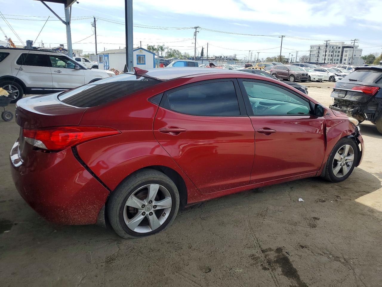 2013 Hyundai Elantra Gls - Фото 3