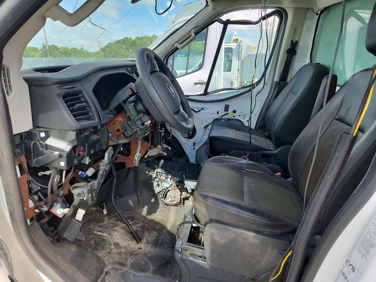 2020 Ford Transit Delivery Truck - Фото 7