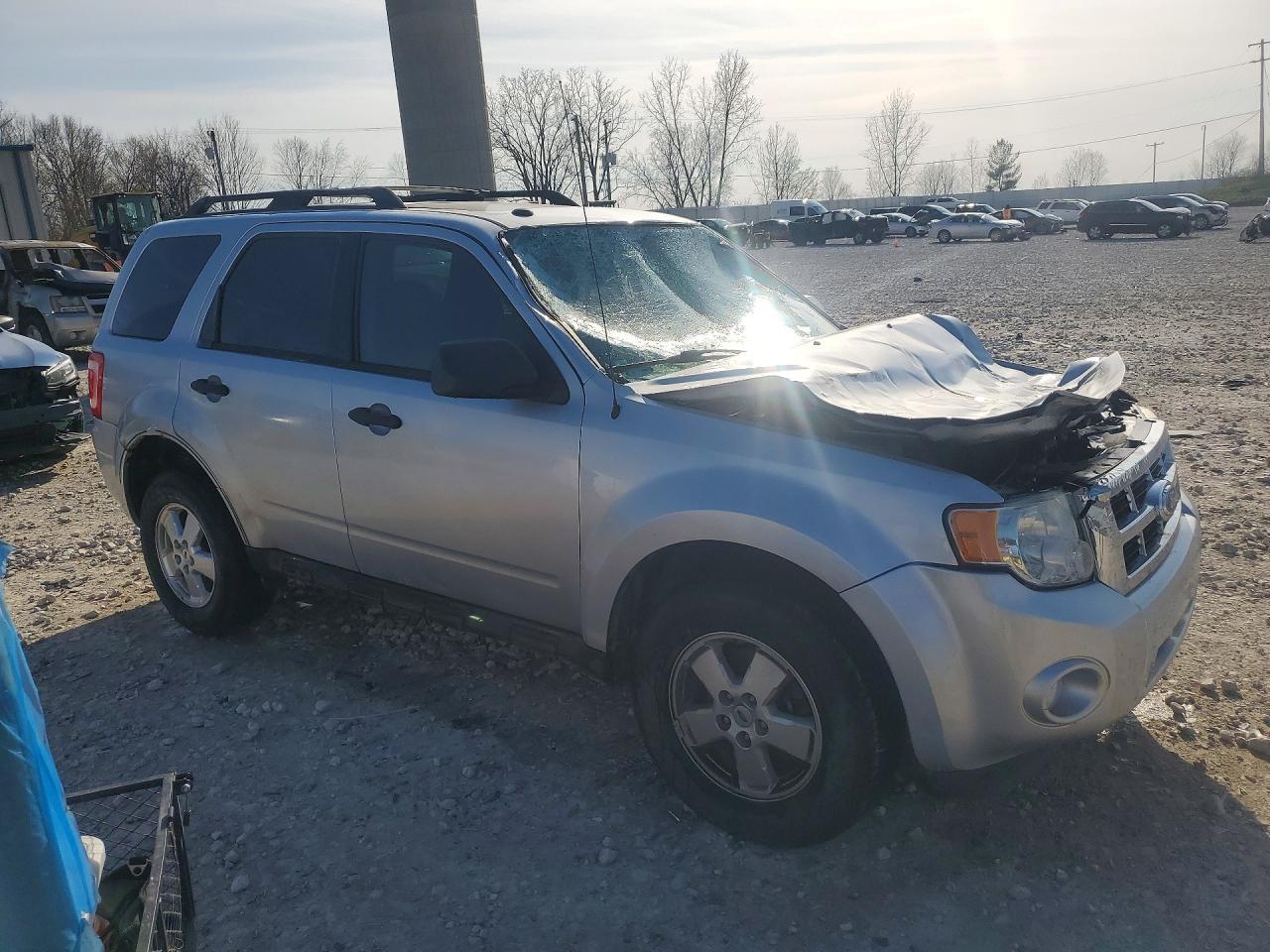 2011 Ford Escape Xlt - Image 4