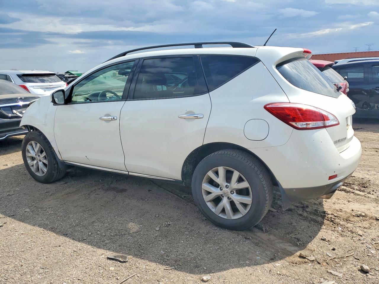2012 Nissan Murano S - Фото 2