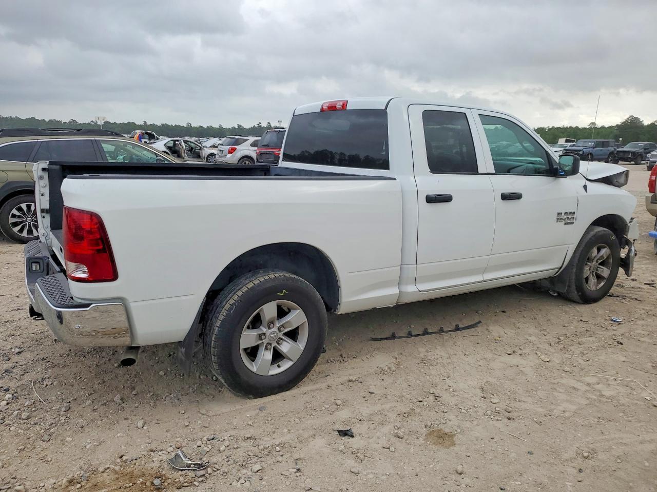 2019 Ram 1500 Classic Tradesman - Фото 3