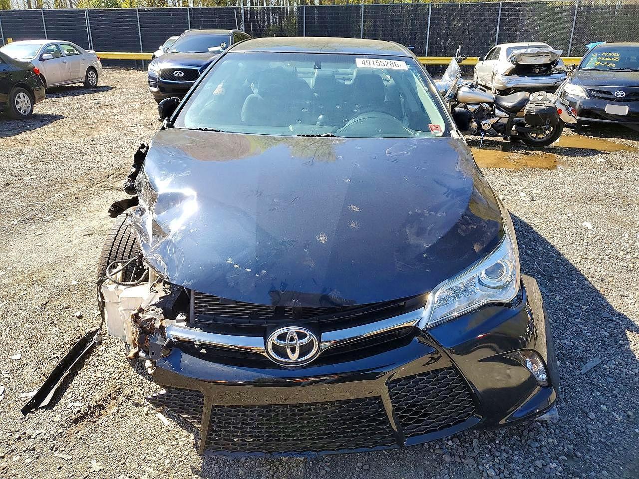 2017 Toyota Camry Se - Фото 5