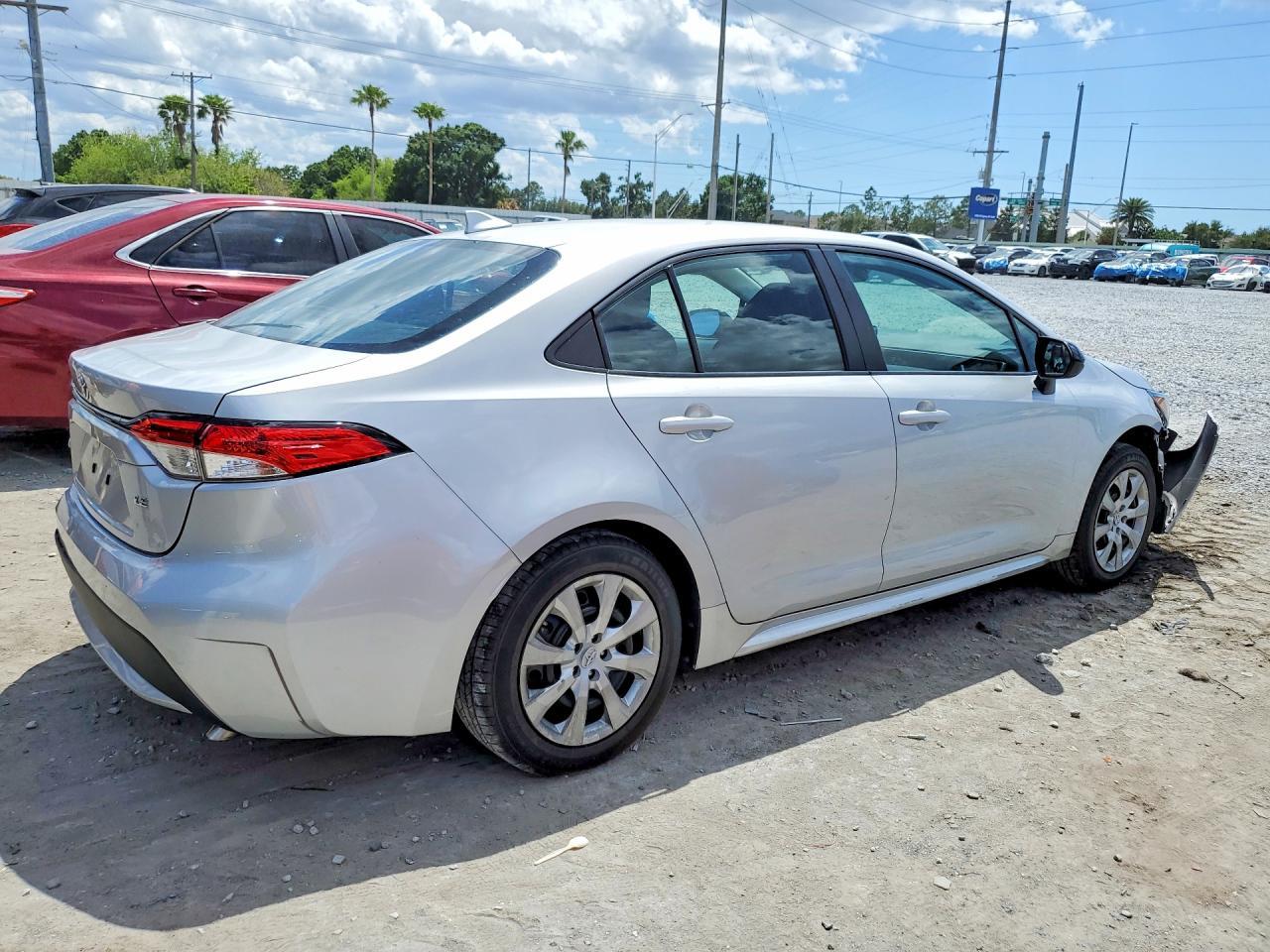 2022 Toyota Corolla Le - Фото 3
