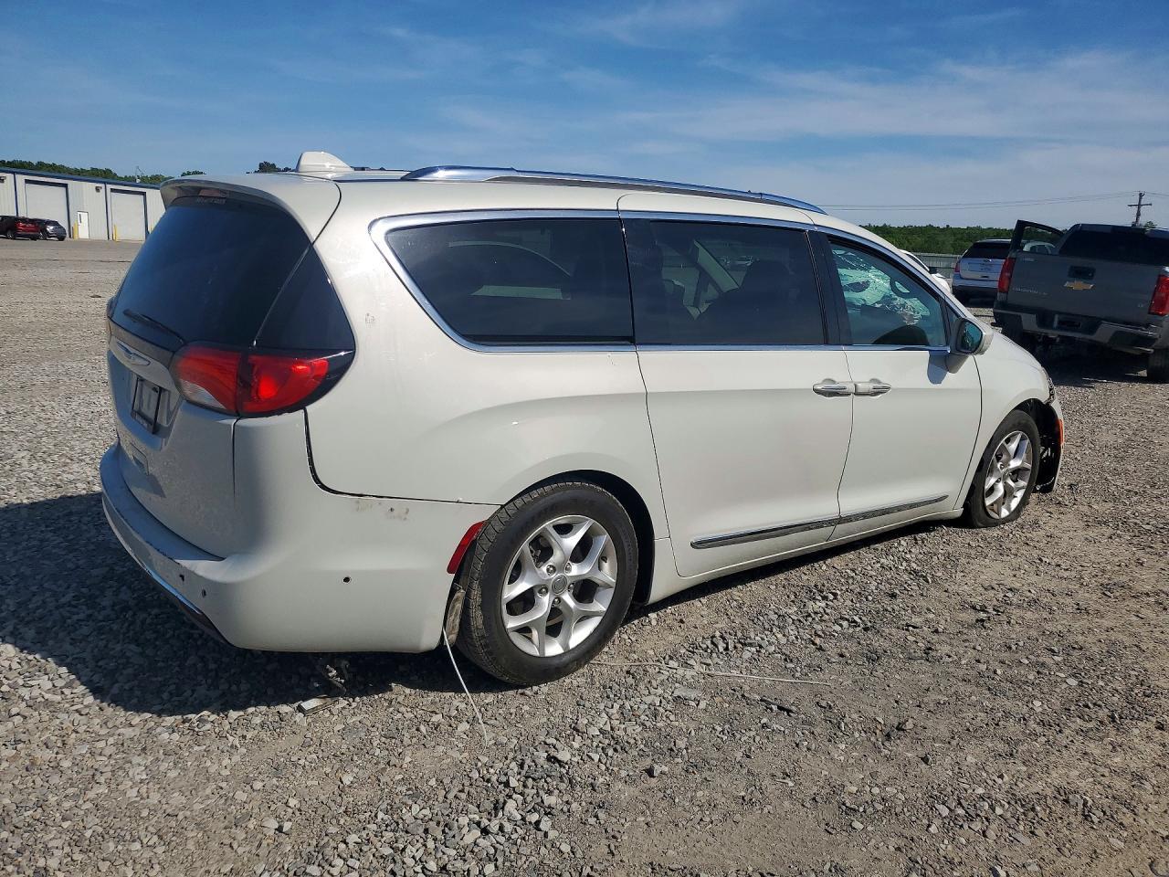 2020 Chrysler Pacifica Touring L Plus - Image 3