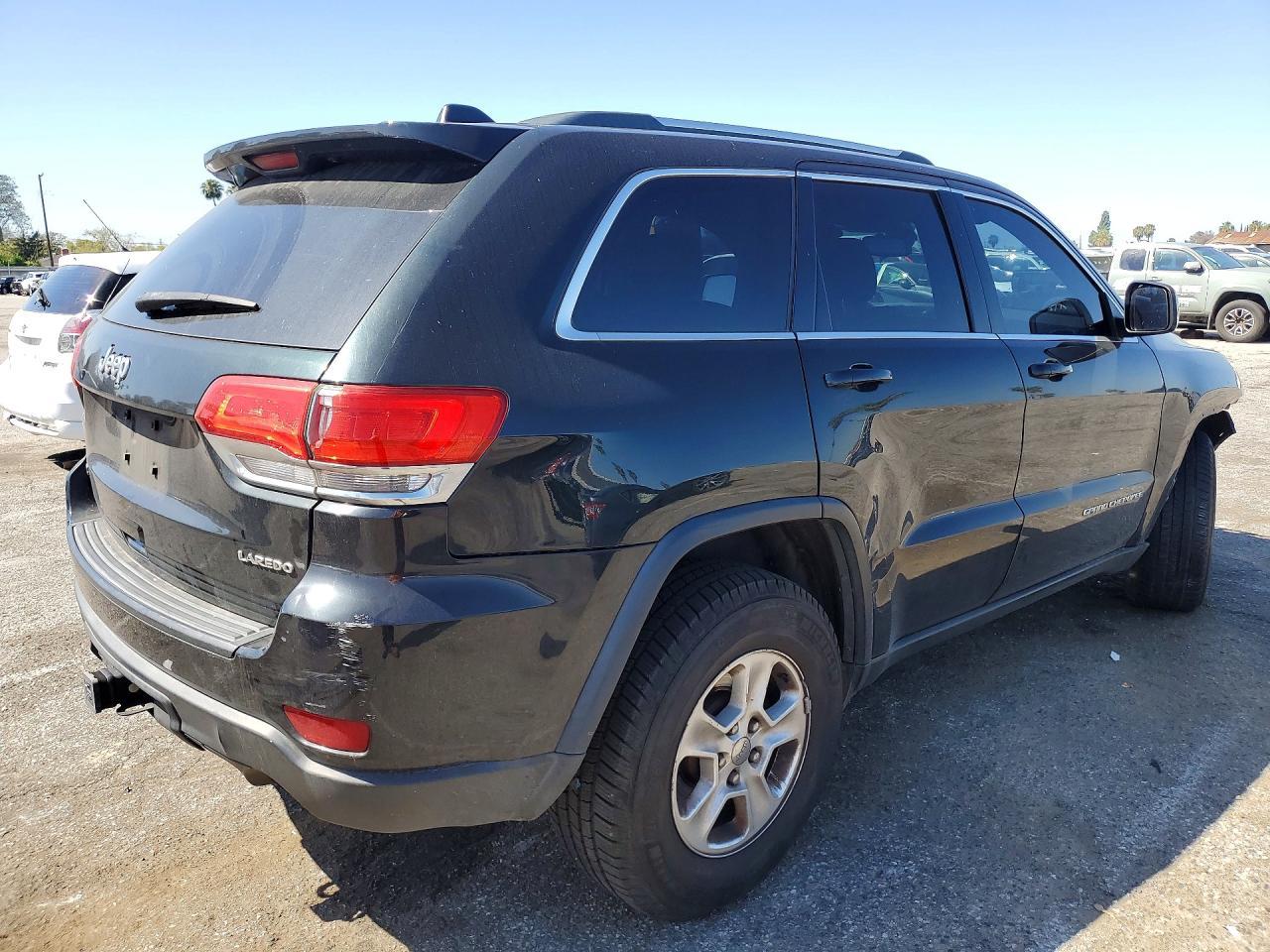 2014 Jeep Grand Cherokee Laredo - Image 3