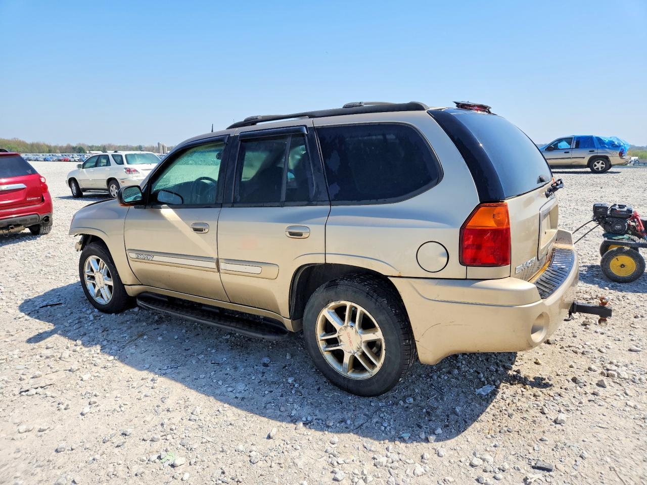 2005 GMC Envoy - Фото 2