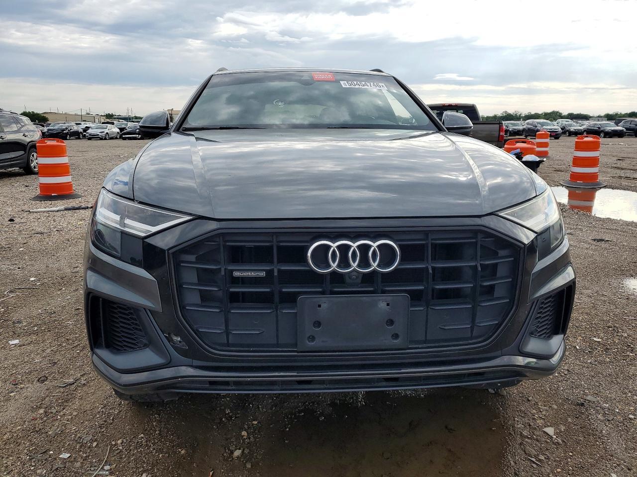 2019 Audi Q8 Premium Plus S-Line - Image 5