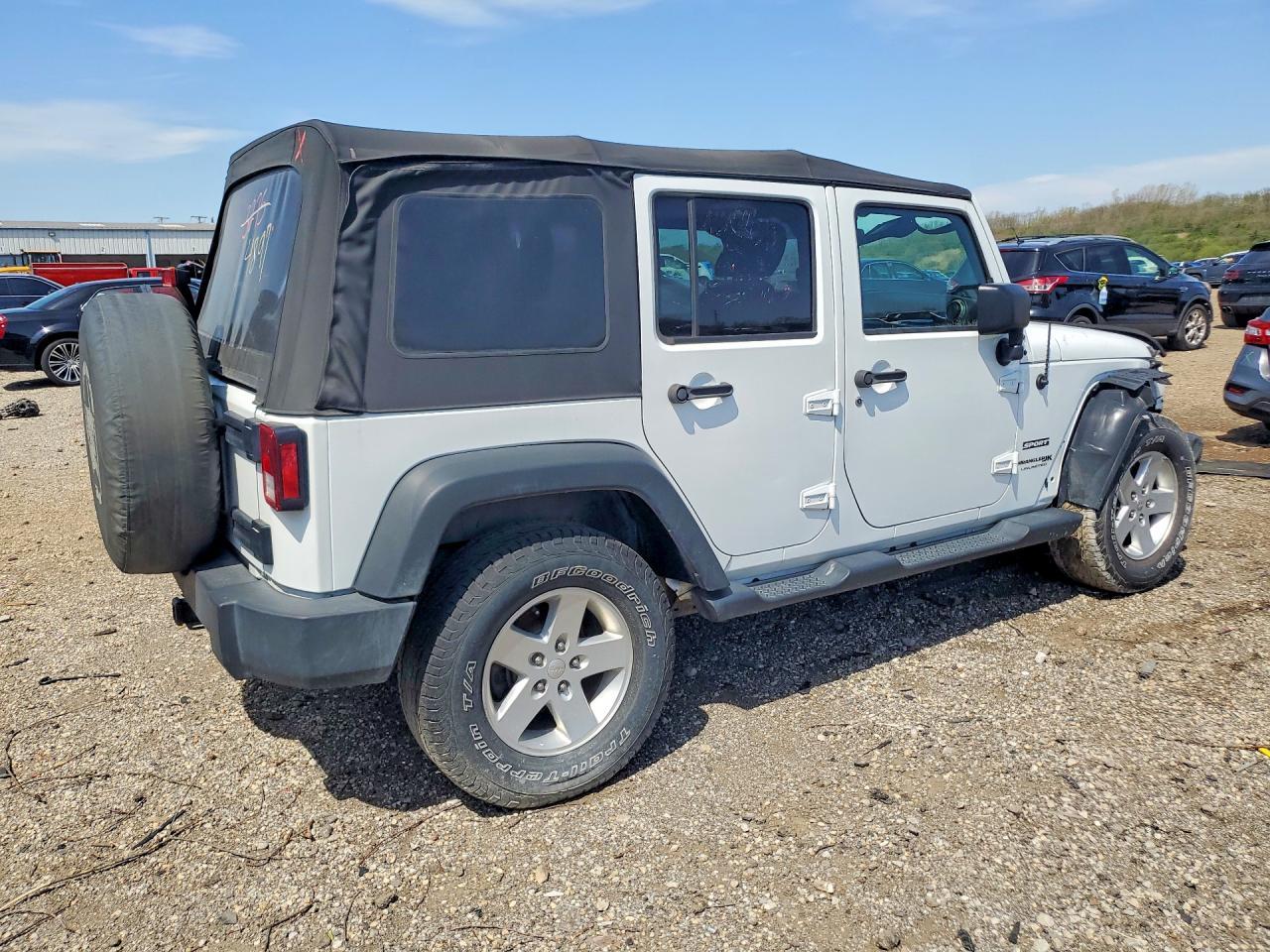 2018 Jeep Wrangler Unlimited Sport - Image 3
