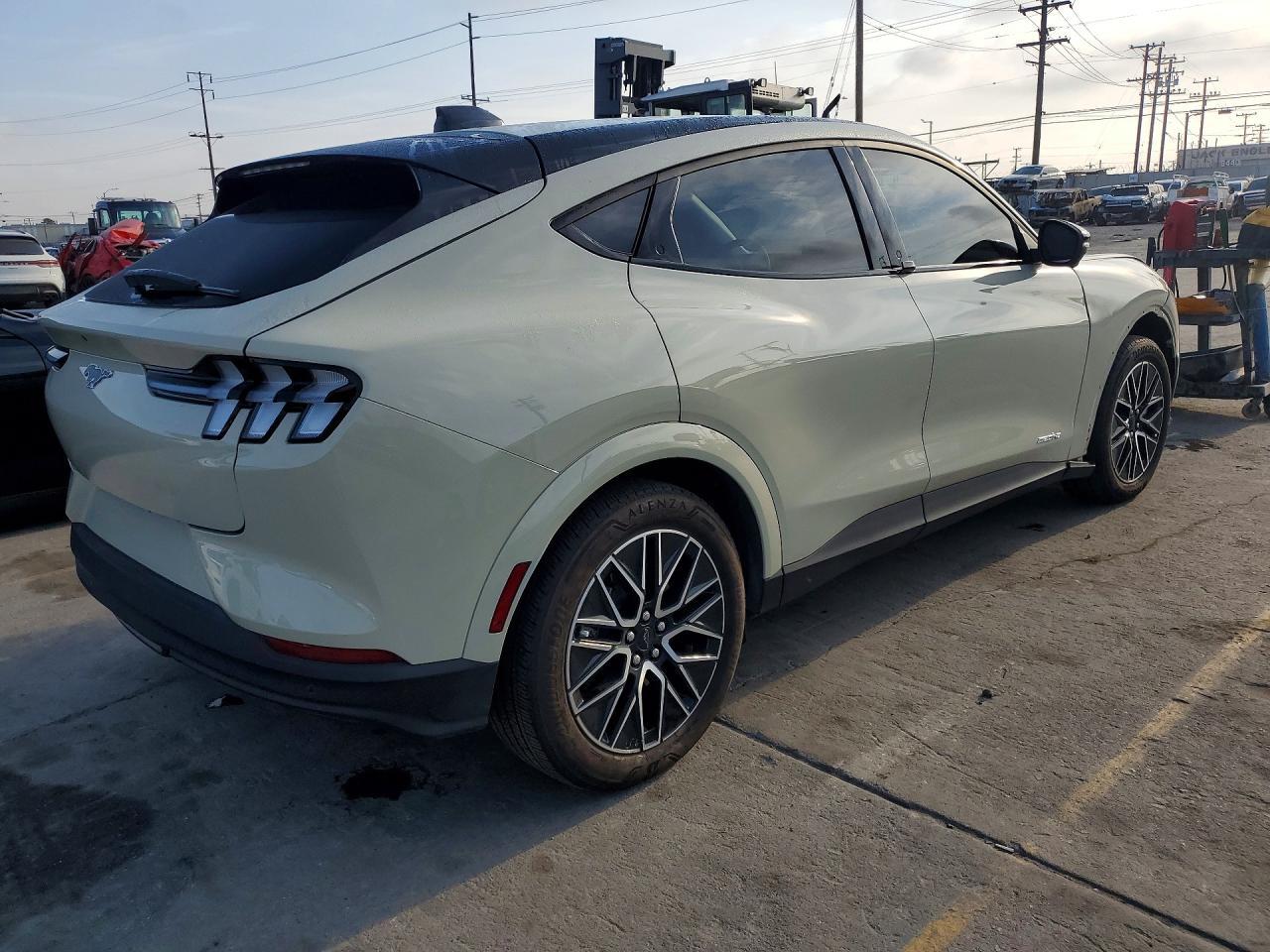 2025 Ford Mustang Mach-E Premium - Image 3