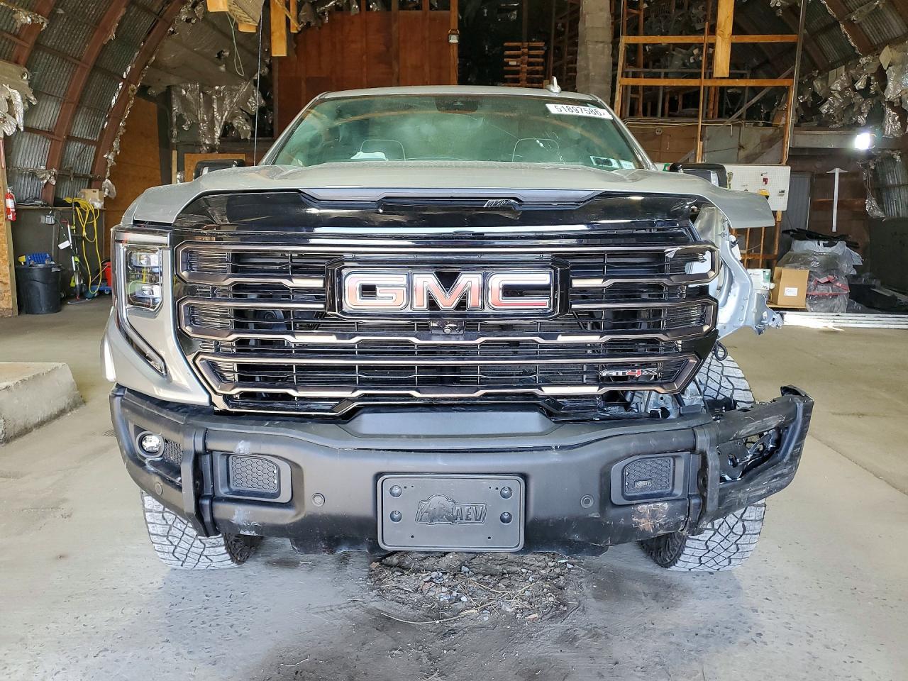 2023 GMC Sierra K1500 At4X - Image 5