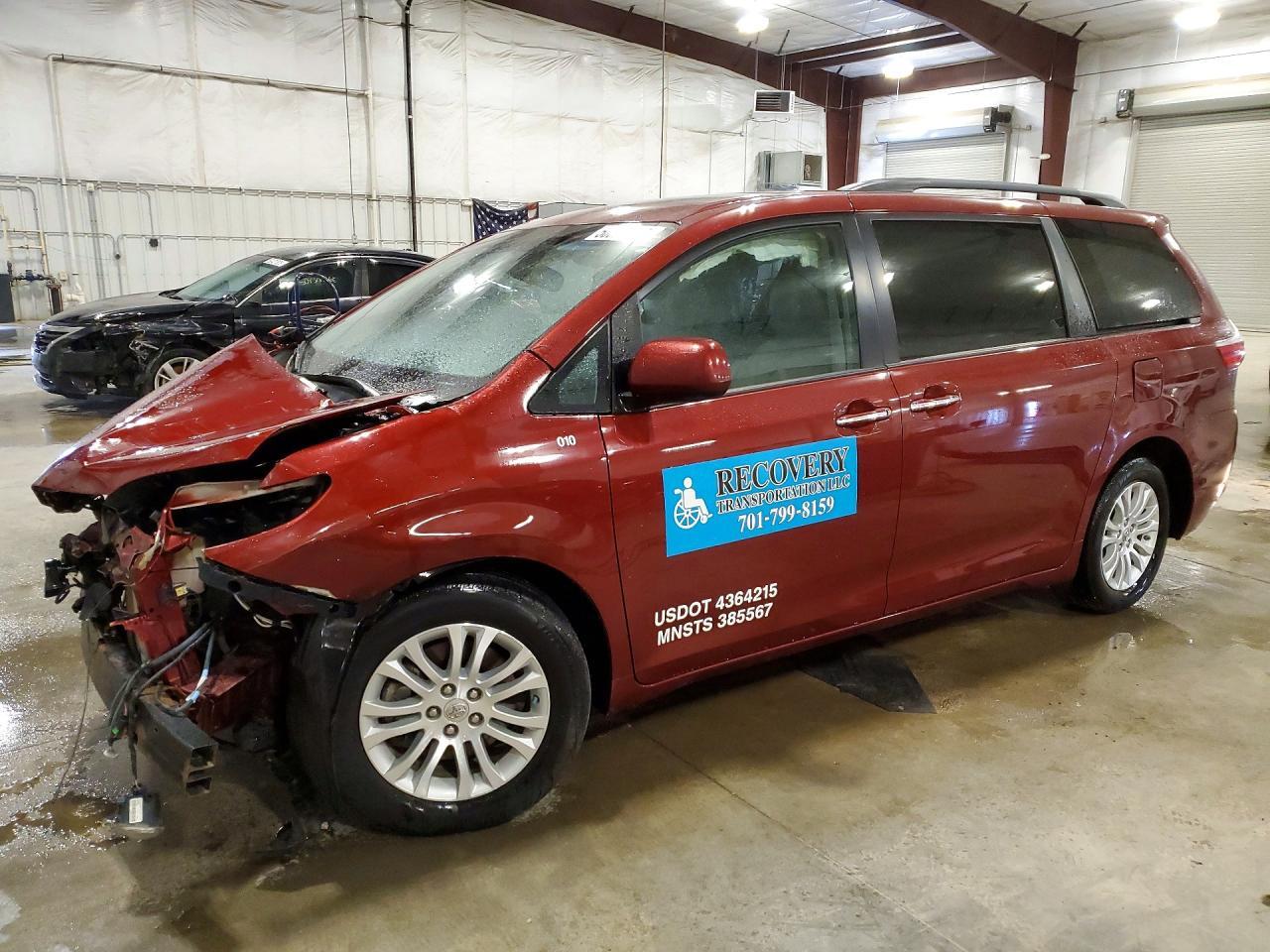 2015 Toyota Sienna Xle 8-Passenger