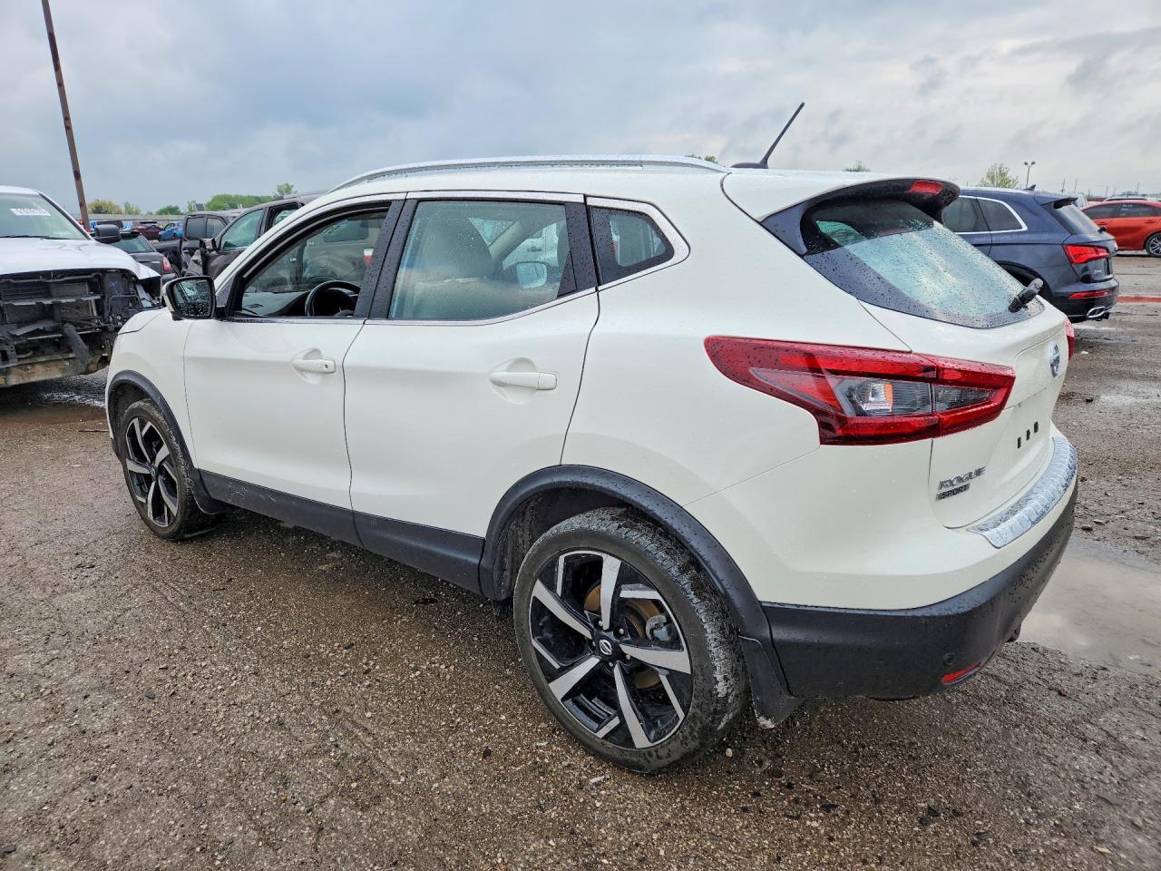 2022 Nissan Rogue Sport Sl - Фото 2