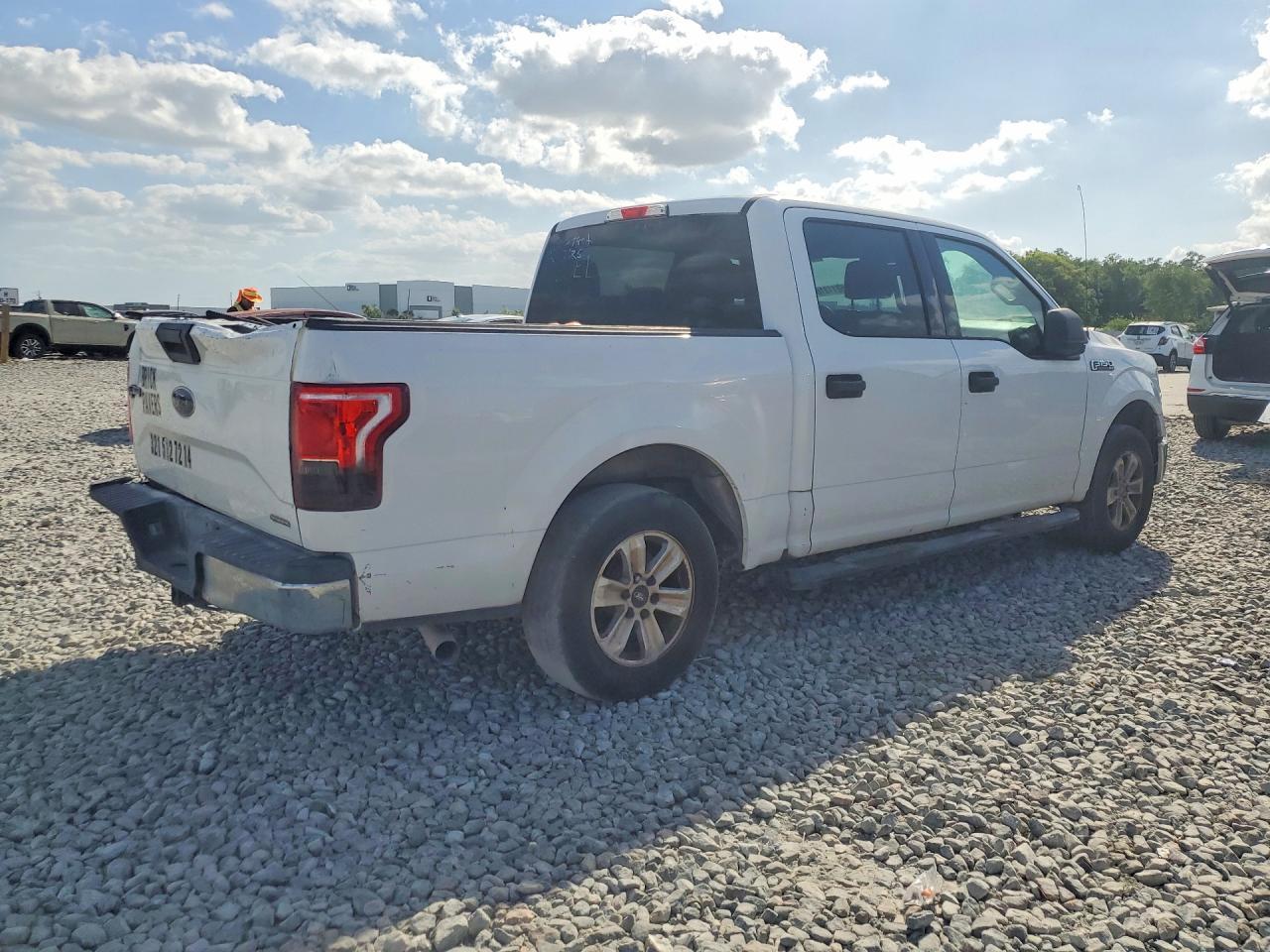 2016 Ford F150 Supercrew - Image 3