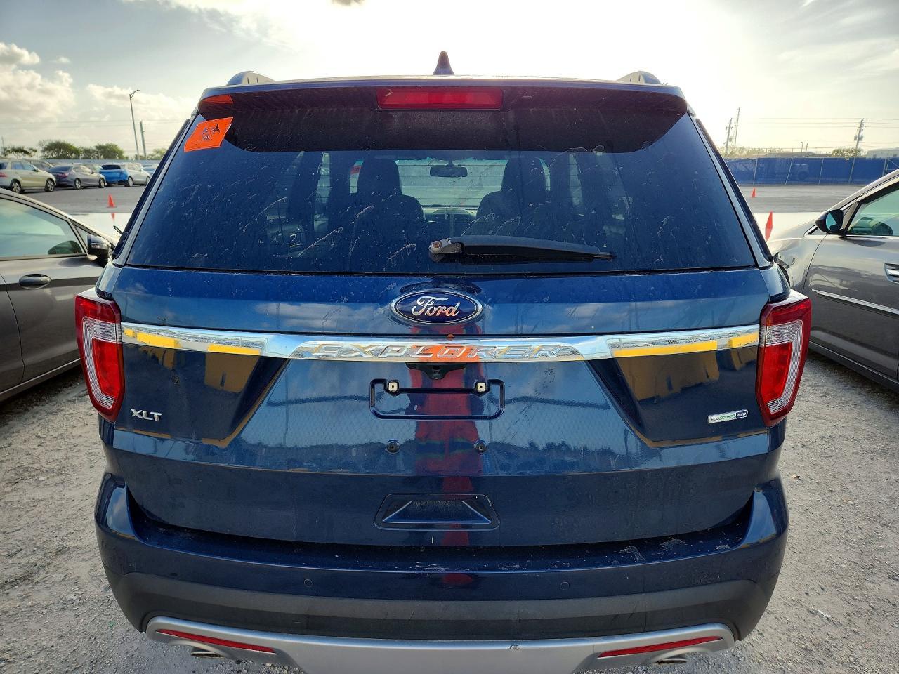 2017 Ford Explorer Xlt - Фото 6