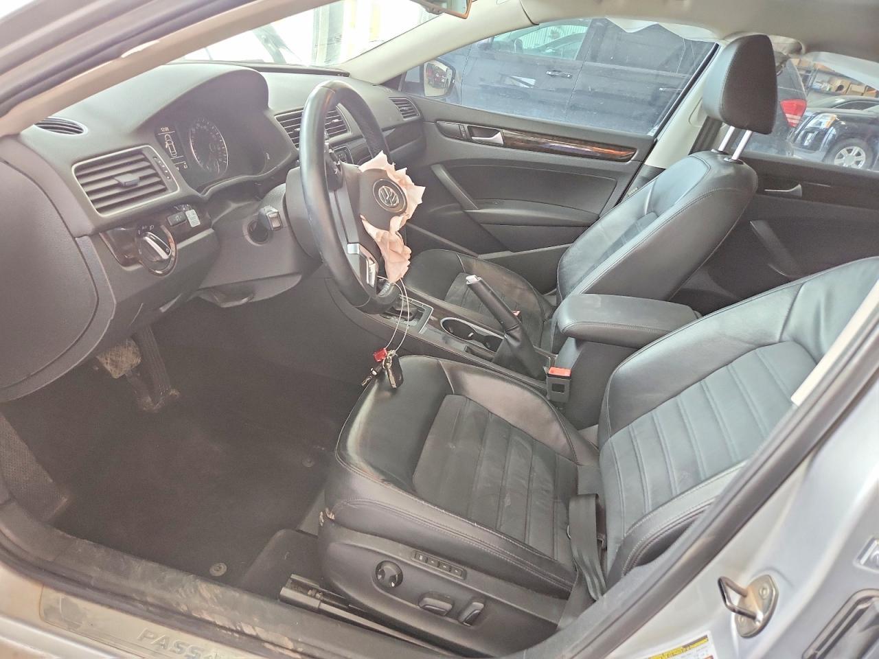 2014 Volkswagen Passat Sel - Фото 7